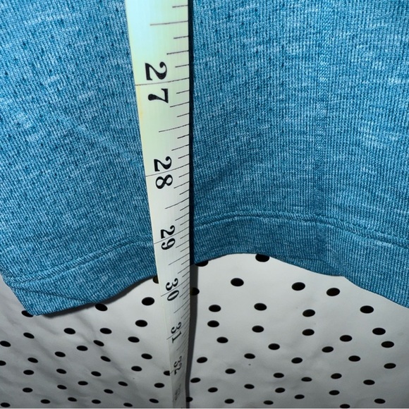 Gymshark Blue Short Sleeve Tee for Active Comfort - Picture 4 of 7